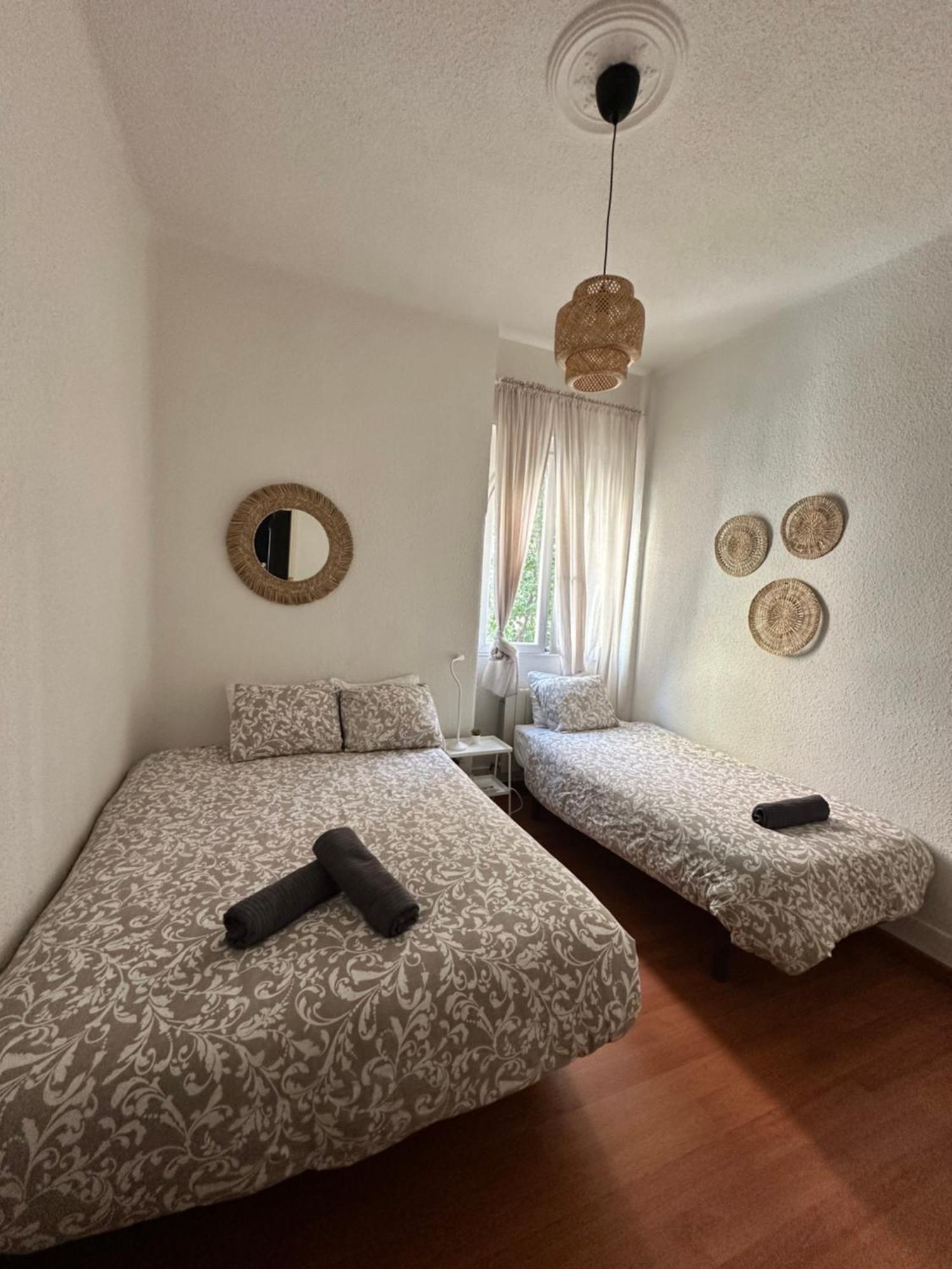 Fernan Gonzalez Street, Private Rooms — Photos 1